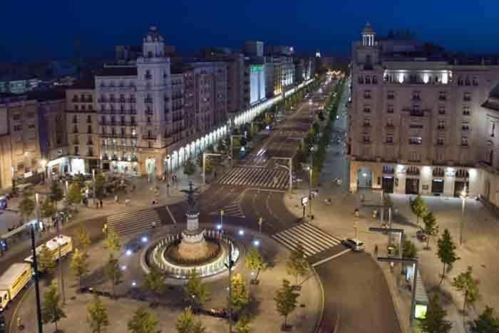 Apartamentos Plaza Espana Deluxe Zaragoza Exterior photo